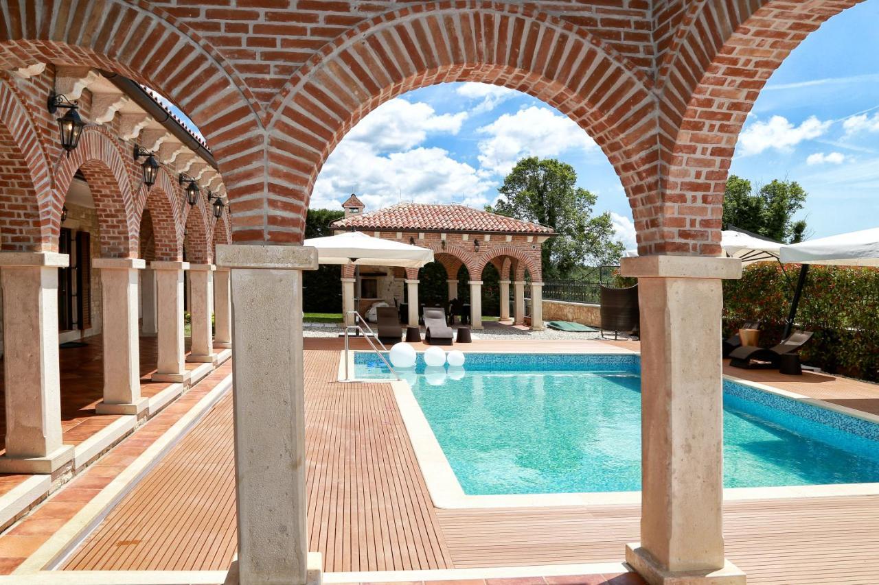 Villa Carolus-Luxurious Istrian Villa Barat  Exterior foto