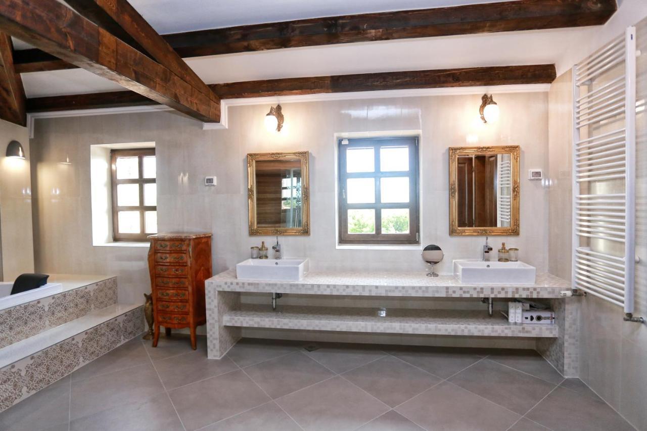 Villa Carolus-Luxurious Istrian Villa Barat  Exterior foto